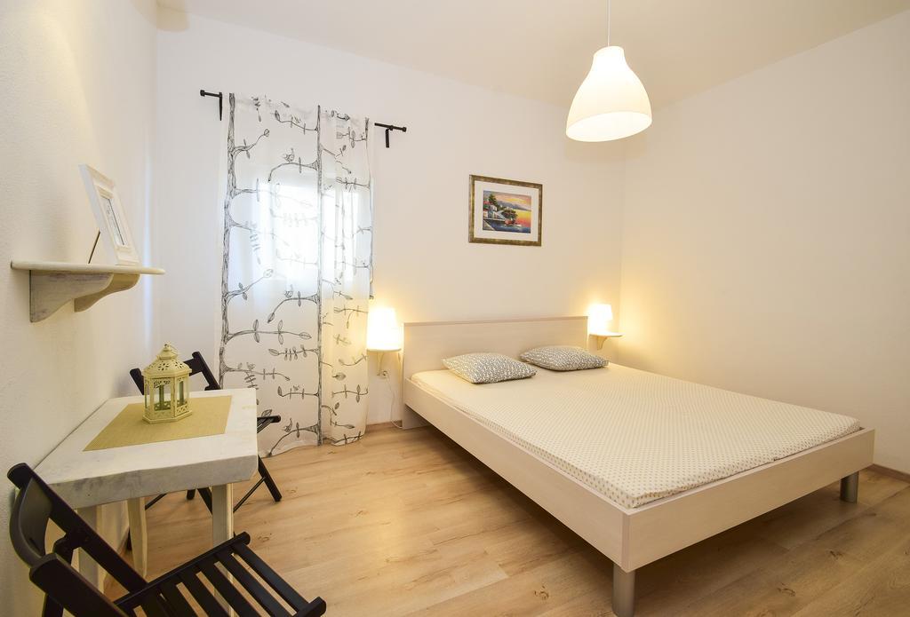 Amadrian Apartments Sibenik Exterior photo