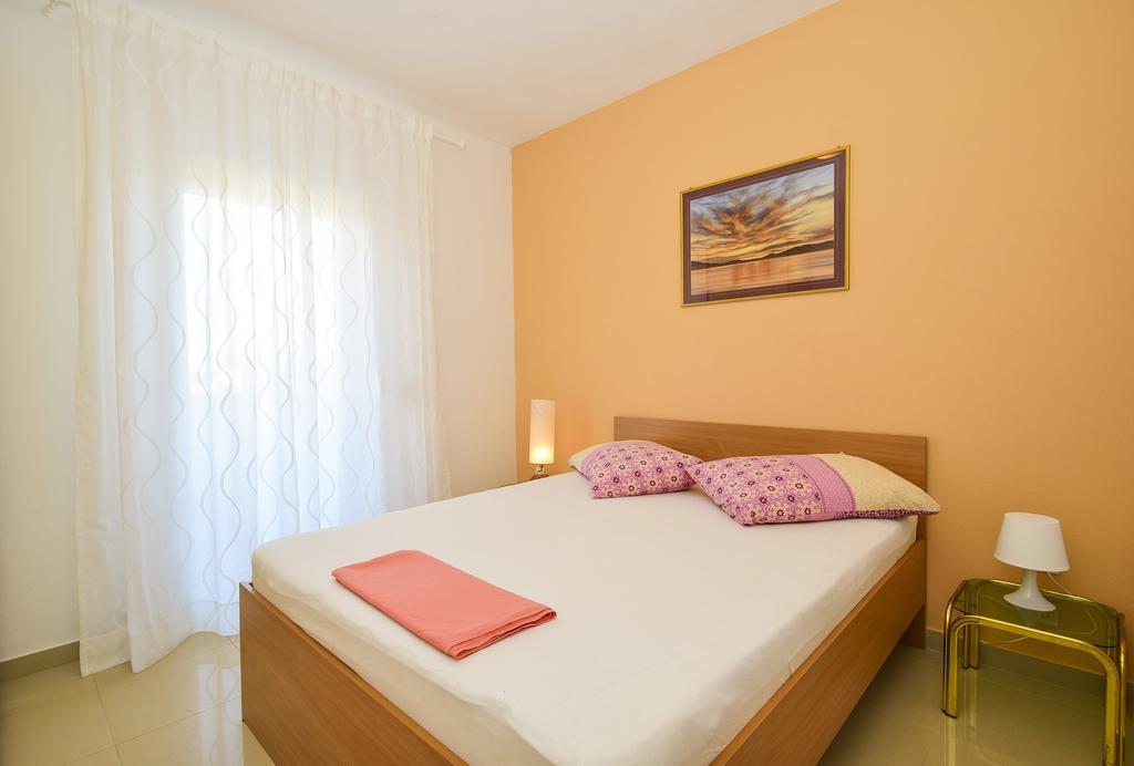 Amadrian Apartments Sibenik Exterior photo