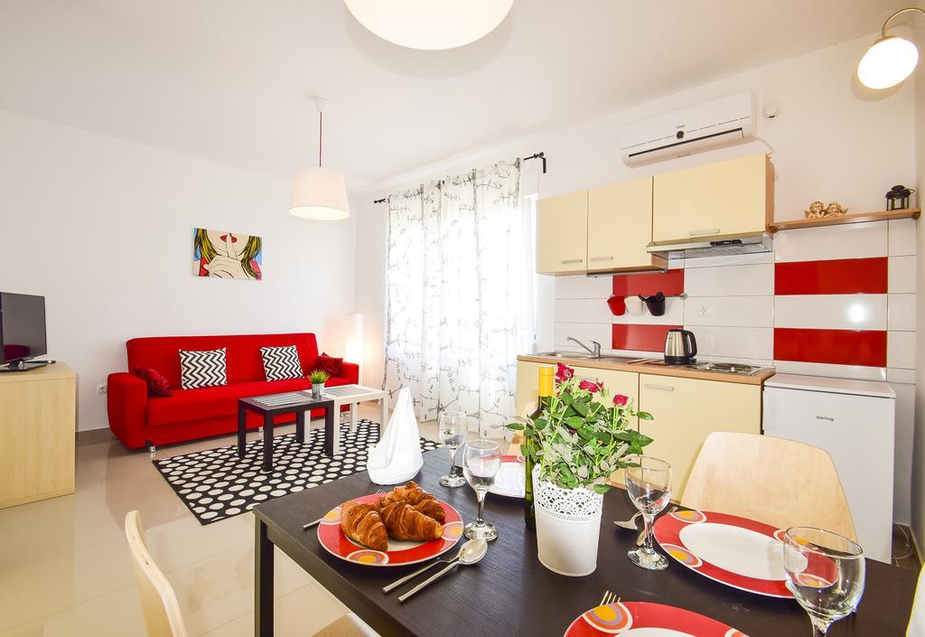 Amadrian Apartments Sibenik Exterior photo